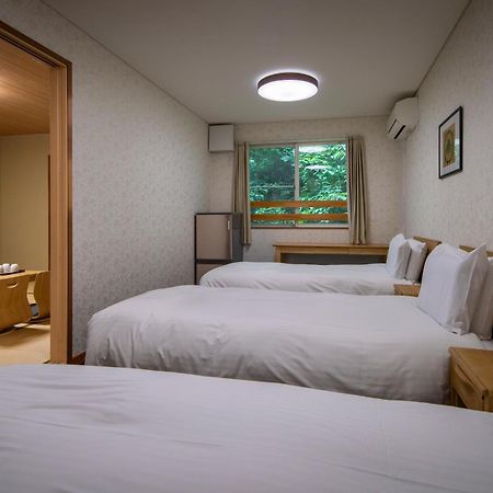 Fujiyama Inn Conifer Fudzsijosida Kültér fotó